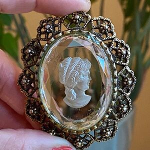 Mid-20th Century Gold Crystal Glass Cameo Brooch